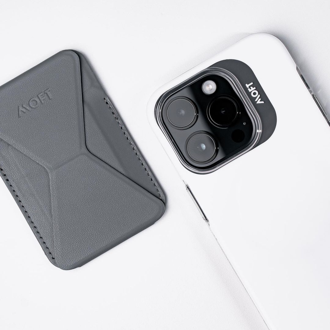 Білий чохол MOFT Snap Case для iPhone 13/15
